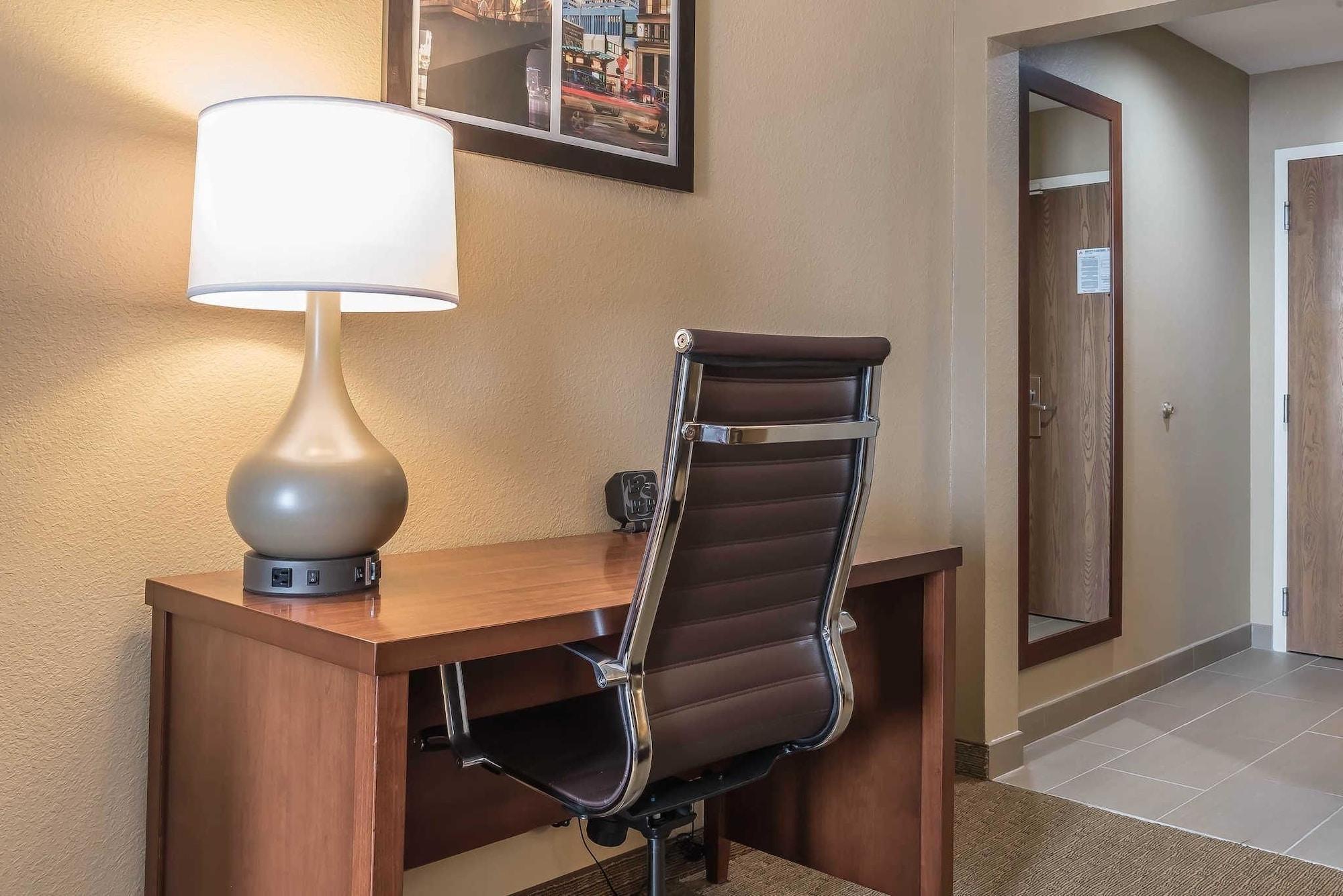 Comfort Suites Mason Near Kings Island Bagian luar foto